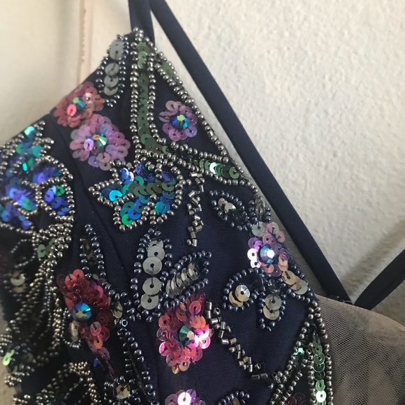 Prom dress!! - Picture 5 of 6